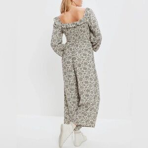 American Eagle Black & Cream Floral Smocked Jumpsuit Womens Sz Small NWOT